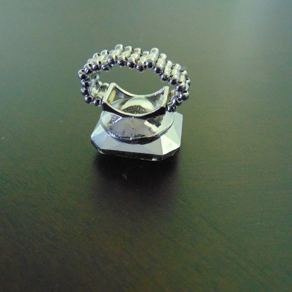 Costume Jewelry- Oversized faux CZ ring- smockey color - Picture 6 of 13